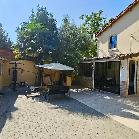 Homestay L'oasis - Proxy Paris & Stade De France Stains